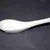 Cuillère chinoise blanche