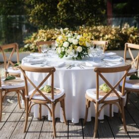 Chaises & Tables